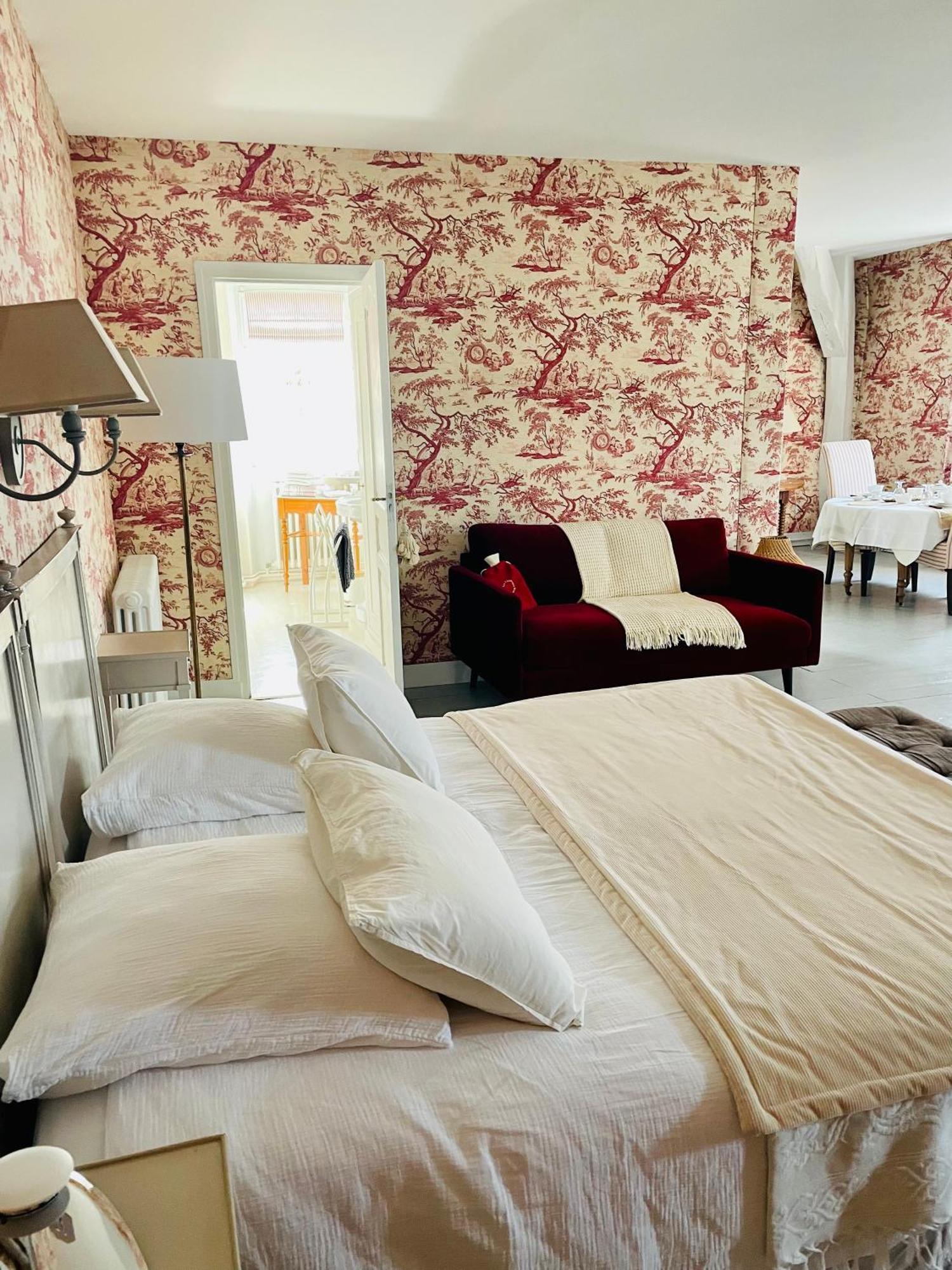 Belle Fontaine Hotel บัวร์ ภายนอก รูปภาพ